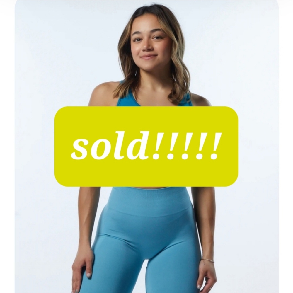 SOLD!! DO NOT BUYAlphalete Trinity Bra